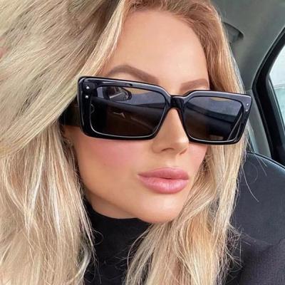 China 2022 New Arrival Fashion Sunglasses Square Frame Sunglasses For Women Ready Retro Shock Sun Glasses Trendy River for sale