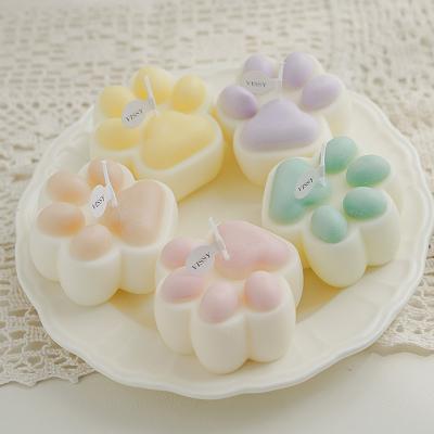 China Birthdays Novelty Wedding Decor Home Bath and Bodies Cute Cat Paw Shape Aromatherapy Candle Scented Candles for sale