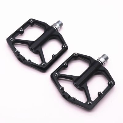 China Blue mountain bikes mountain bike pedal bicycle crank and pedal pedal four-wheeled bicycle for sale