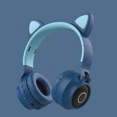 China 002 In-Ear Gaming Headsets Gamer Headphones Surround - Sound Stereo Cute Cat Ear LED Mic Headset For Kids Girls Earphones 3.5mm for sale