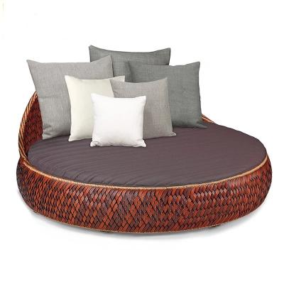 China Modern Leisure Garden Furniture Outdoor PE Rattan Round Daybed With Ottoman for sale