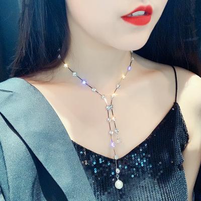 China New Designer Brand Necklace Fashion Women's Luxury Crystal Rhinestone Necklace Jewelry Hot Sale Romantic Letters Necklace for sale