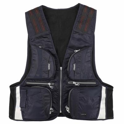 China Functional Fishing Vest, Multi-pocket, Windproof and Moisture-permeable Multifunctional Fishing Vest for sale