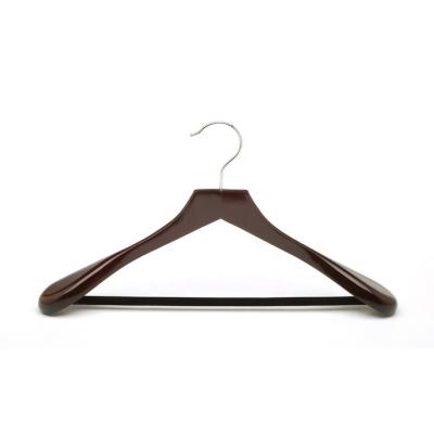 China No Luxury Wooden Coat Hangers With Wide Shoulder for sale