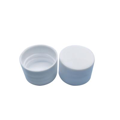 China Non Spill Factory Direct Cosmetic Plastic Bottle Cap 24 Mm Smooth Surface Screw Caps 24 / 410 for sale