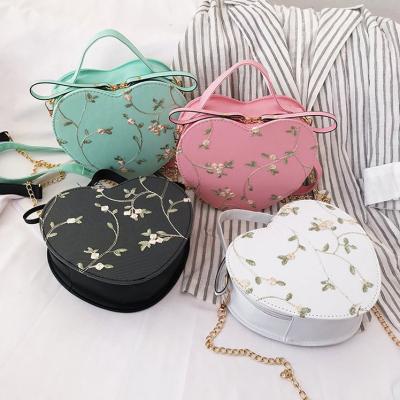 China Fashion New Fashion Heart Shape Lace Women Handbags Leather Handbags LADIES BAG for sale