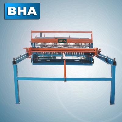 China Building Material Shops 2.0meter 3-6mm Welded Wire Mesh Machine Make Panel Roll And Export World for sale