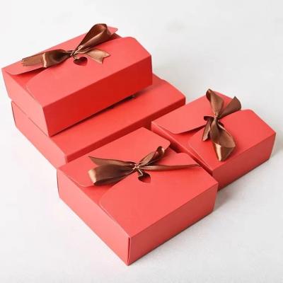 China European Luxury Recycled Materials Candy Packaging Paper Box Gifts Chocolate Cardboard Paper Wedding Gift Box Packaging With Ribbon for sale