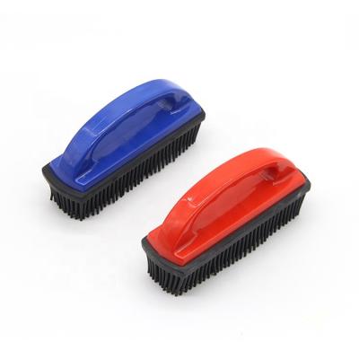 China Auto Detailing Products Chose Customized 2022 Auto Pet Hair Brush Mini Pet Hair Remove Silicon Scrub Car Mat Pet Brush Hair Detailing Remover for sale