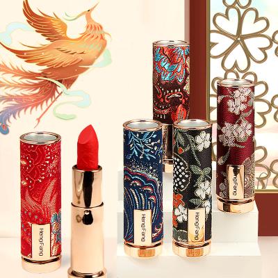 China Classic Sunscreen Beauty Raw Pigmented Brand Velvet Lipstick Water Proof Matte Clean Lip Makeup Waterproof Long Lasting Cosmetics for sale