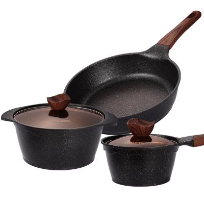 China Custom Logo Induction 5Pcs Metal Non Stick Kitchenware Frying Pan Wok Pot Lovers Camping Cook Frying Household Items Cookware Set for sale