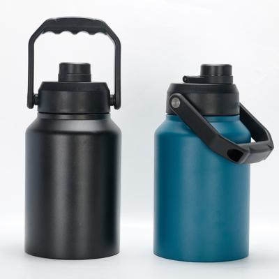 China Sustainable RTS Customized Large Capacity 2L Matte Fitness Water Bottle 18/8SS SUS 404 Vacuum Water Bottle for sale