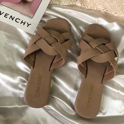 China Fashion Trend BY14-1 New Style Slide Sandals Slippers Women's Unique Weaving Flat Sandals for sale