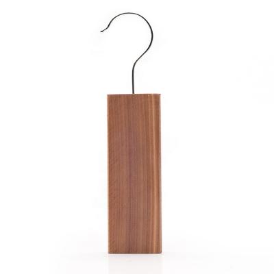 China Custom Natural Logo 100% Cedar Wood Blocks Portable Cedar China Hangers For Bedroom for sale