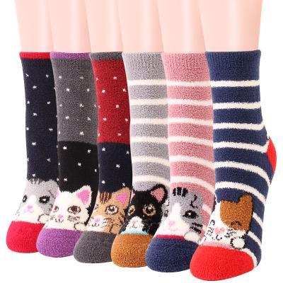 China Wholesale QUICK DRY Women's Scrambled Socks Warm Thick Friendliness Cute Cartoon Crew Winter Animal Socks For Ladies Women for sale