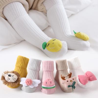 China Wholesale QUICK DRY Cute Infant Baby Anti Slip Cartoon Fruit Knee Socks Animal Floor Socks Non Slip for Boys and Girls for sale