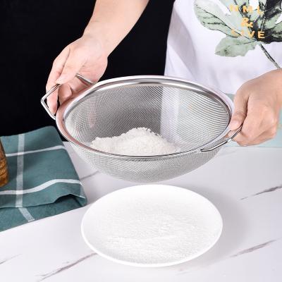 China Sustainable Food Grade Kitchen Utensils Wholesale Multi-size Advanced Stainless Steel Sieve Spoon for sale