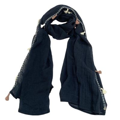 China Fashion Classic Wholesale Women Cotton Tassel Dubai Muslim Scarf for sale