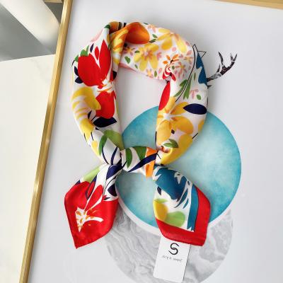 China New classic fashionable summer square scarf printed decorative scarf for sale