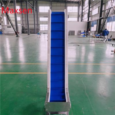 China Food Grade Table Top Chains Inclined Conveyor System For Food Processing Industry for sale