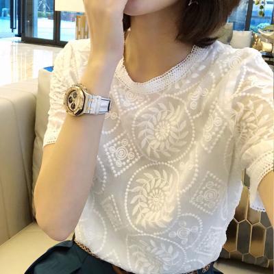 China Latest Breathable Women Round Collar Embroidery Lace Short Sleeve Loosel White T-Shirt for sale