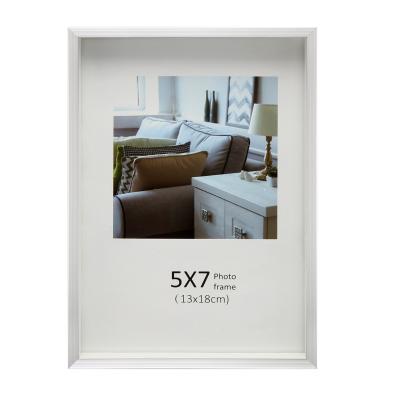 China Custom Eco-Freindly Modern White Home Office Decoration Wooden Picture Wall Picture Frame for sale