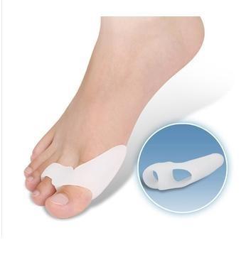 China Toe Hallux Valgus Bicyclic Thumb Orthopedic Braces Correct Daily Orthotics Silicone Toe Separator for sale