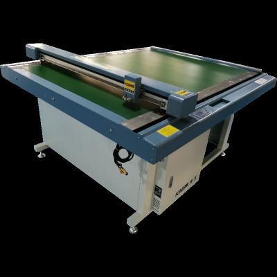 China Máquina automática de corte de padrões de papel de tela plana 1200mm/s à venda