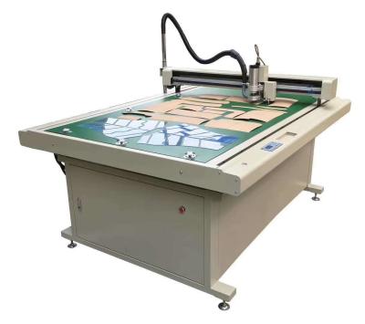 China Old Second Hand PVC Template Board Cutter with Manual Fastening Clip 400KG Weight for sale