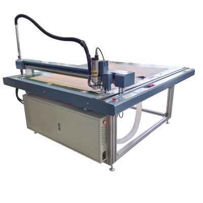 China Full Case Flatbed PVC Epoxy Acrylic Board Cutter Machine voor kledingwinkels Te koop