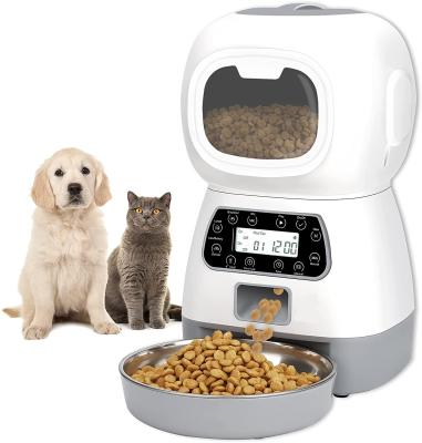 China Automatic Rabbit 3.5L Automatic Pet Feeder Fixed Point Animal Feeders for sale