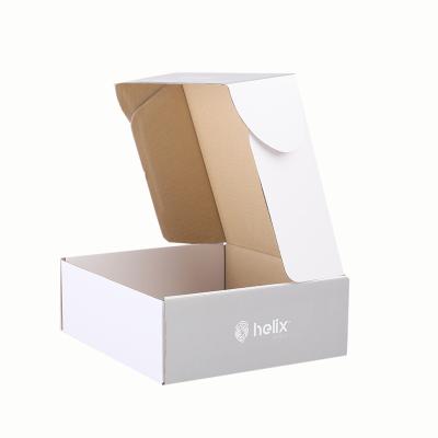 China Recyclable Recyclable Paper Box Locking Corrugated Forward Holes CMYK Packaging Mailer Box for sale