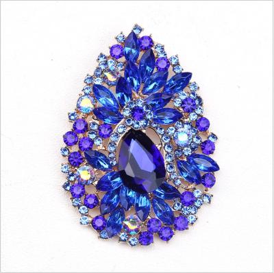 China Fashionable Jaki Charms High Quality Trendy Jewelry Brooch Rhinestone Butterfly Brooch Gold Colors Women Bridal Wedding Dress Brooches for sale