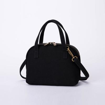 China High-end foreign hot sale eco-friendly messenger bag mini shell canvas bag classic style canvas handbag for sale