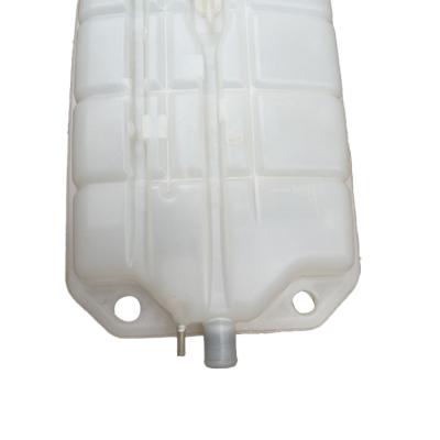 China China Made Top Quality 98426670 Expansion Tank 98426669 For Iveco Car Spare Parts EuroCargo I-III for sale