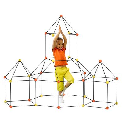 China Interesting Hot Selling Kids Castle Plastic Connect Crazy Fort Kit 130pcs Construction Building Fort for sale