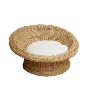 China Viable Cat Thing for Resting and Playing Luxury Banana Leaf Weave Basket Cave Cat Bed Furniture for sale