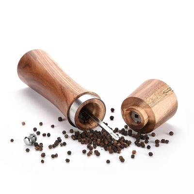 China Best Viable Quality 2 in 1 Premium Wooden Salt and Pepper Mills Pepper Grinder Adjustable Ceramic Rotor Set for sale