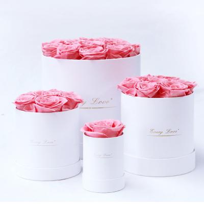 China Bridal Hot Sale Eternal Rose Flower Bouquets Small Round Gift Box For Yunnan Valentine's Day Wholesale for sale