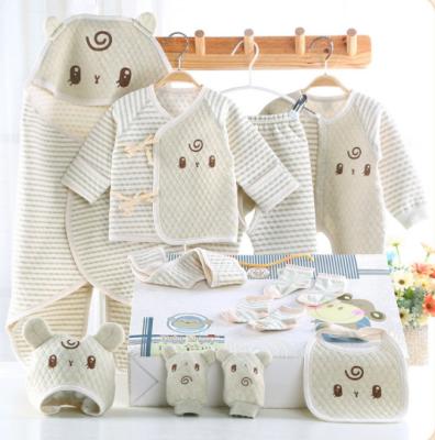 China Leesourcing 100% Organic Antibacterial Cotton Infants Baby Clothing Sets For Gift Box Newborn Clothes for sale