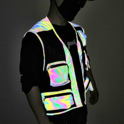 China New Leesourcing Multi Pocket Reversible Colorful Reflective Vest For Men And Women Outdoor Luminous Reflective Fishing Vest for sale