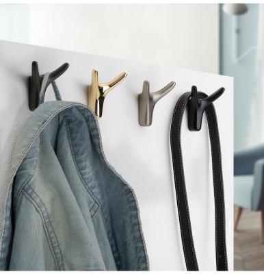 China Sustainable Factory Wholesale Modern Metal Hook Nordic Horn Clothes Bathroom Closet Door Wall Hanger Hook for sale