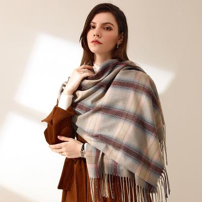 China European and American factory wholesale new autumn winter European American plaid cashmere imitation scarf for women for sale