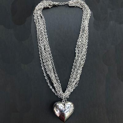 China Retro Chain Necklace For Women Cool Punk Chunky Heart Pendant Layered Choker Statement Necklace for sale