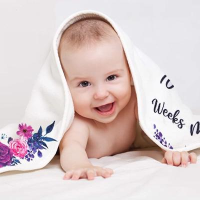 China Newborn Baby Photography Flannel Anti-Static Wrap Milestone Blanket for sale