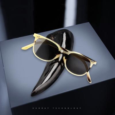 China UV400 Hot Selling 2022 Outdoor Eyewear Fashion Trend Handmade Pure Natural Eyewear UV400 Horn Sunglasses For Women Men for sale