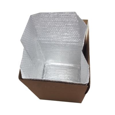 China Metallic Bubble Fruit Meat Shipping Cooler Foil Bubble Insulated Pouch for sale