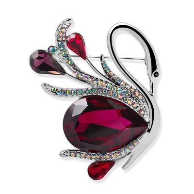 China Custom high quality hot sale ALLOY crystal swan shape brooch with rhinestone decoration for sale