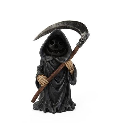 China China Mysterious Ornaments Decor Resin Wizards Statue Halloween Home Decoration for sale