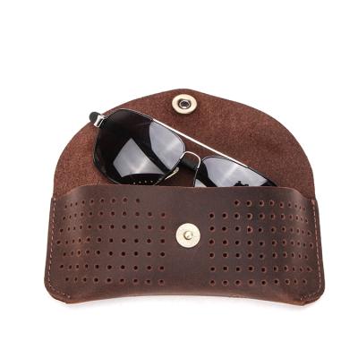 China Popular Portable Customize Logo Designer Eyeglass Pouch Fashion Sunglasses Case Bag Genuine Leather Sun Glass Holder for sale